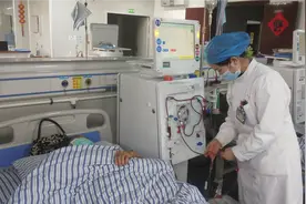 大家知道在农村怎样办低保么？需要哪些条件？在下方留言谢谢大家视频封面
