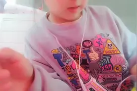 我不知道我的耳机有问题，还是手机有问题，一会有声音会没声音视频封面