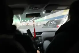 从浦东到浦西虹桥机场全程地铁6元我打车花了116元、回家过春节！视频封面