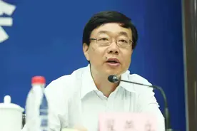 人社部：社保卡“一卡通”持卡人数12.77亿 覆盖率91.5%视频封面