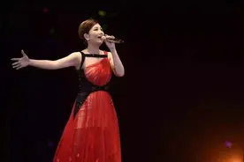 盘点适合下雨天听的歌曲，梁静茹《偶阵雨》，能唱到你的内心深处