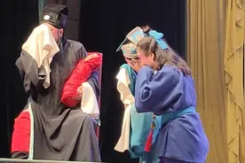 山西晋剧《芦花》，孙老师这哭腔演的真感人，唱哭了！视频封面