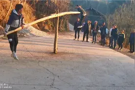 大年初二 ，年味依旧，来呀！打秋…视频封面