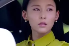 姐姐只能躲车里偷看弟弟，连交流都只能靠手机短信，无法置信视频封面