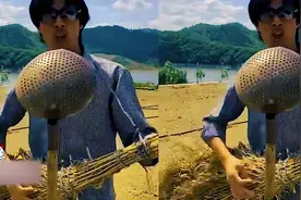 棉袄姥爷《缘分一道桥》爆红，又潇洒翻唱《公子向北走》视频封面