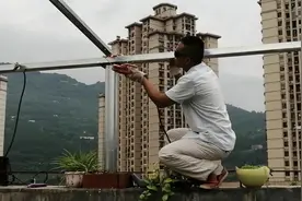 楼顶花园钢架棚继续搭，看我们是如何钢家底座加固？简单易操作！