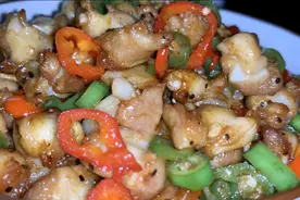 爆炒鸡脆骨做法大全，做法简单味道香脆，小白也能做