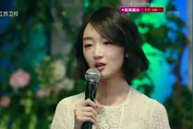 周冬雨上演”神级撩术“，一首《不完美女孩》，唱哭余文乐视频封面