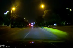 盯盯拍mini3行车记录仪夜视和录音效果，听听让人抓狂的熊孩子视频封面