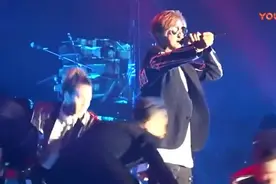 舞王罗志祥, 现场劲歌热舞演唱《一枝独秀》太精彩了