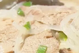 冬季必备暖身菜：羊肉泡馍，四个步骤家中做，暖身又美味视频封面