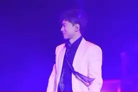 张杰《别怕我伤心》演唱情歌王子的歌，唱的好动人视频封面