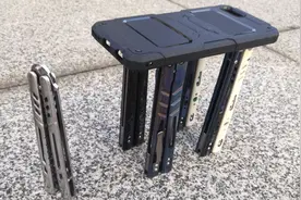 【蝴蝶刀】超基础教学——四种反手收开刀方式一视频封面