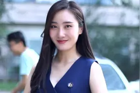 着急挪车却联系不到车主怎么办？听听美女怎么说，这几招百试百灵视频封面