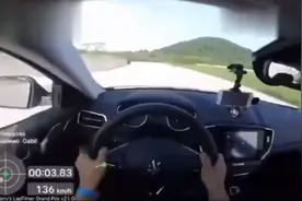 无论你开什么车，请记住刹车位置在哪！