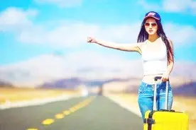 川藏线不载穷游女，但举着“求RB”女生就能搭车，这是什么暗号？视频封面