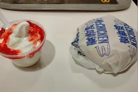 实拍：在北京麦当劳吃饭，需要填身份证号，怎么回事？视频封面