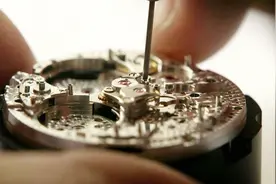 一块大师级红宝石芯机械表是如何炼成的视频封面