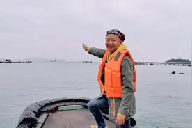 重庆一家人花200元在海陵岛包船出海捕鱼，捞的东西大家觉得值吗