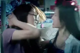 女生宿舍一言不合就打架，陈乔恩就是狠，上去就挠人！视频封面