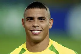 还有谁！罗纳尔多上演点球帽子戏法轻松蹂躏阿根廷视频封面