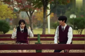 混剪韩剧：女主从小的梦想是成为接吻高手，潜心研究各种接吻技巧视频封面