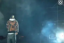 陈冠希《爽》昆明草莓音乐节视频封面