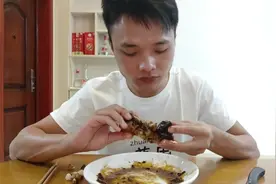 认真料理系列，红烧整只猪蹄，这样的猪蹄直接用手抓起来吃才过瘾视频封面