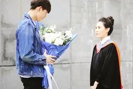 《新铁石心肠》Tor总裁圈粉无数，现实女友被粉丝嫌弃不般配视频封面