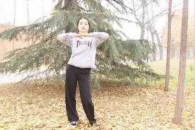 坚持原地踮脚尖竞走，主要瘦肚子和腿！视频封面