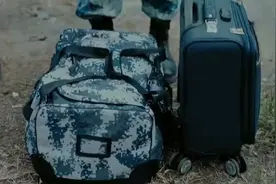 营长变队长，不过住的地方确实有点简单视频封面