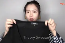 春季就要穿深色系衣服，黑色V领羊毛衫搭配格子半身裙，很显身材视频封面
