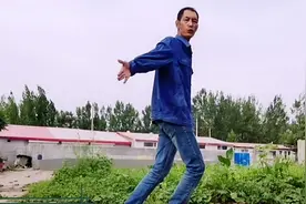 80年代霹雳舞的月球漫步动作分解