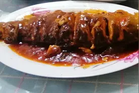 炖鱼如何去除腥味，五个重要环节，今天老妈妈掌勺教您视频封面