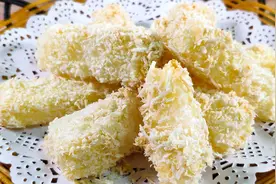 牛奶往锅里一倒，老刘教你做脆皮烤鲜奶，外脆里嫩，奶香浓郁！