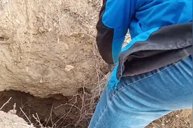 田间休息一家看盗洞，老公讲解当年挖掘过程，不禁感叹古人大智慧