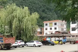 这就贵州平塘者密六硐河头毛南族风情旅游景区。视频封面