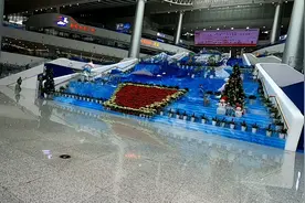 出发泰国，香港直飞，坐船去香港机场，乘坐阿联酋航空，A380双层