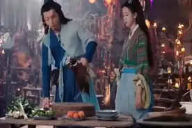 王大锤教老婆杀鸡-谁知与鸡聊了起来，真的是太搞笑了！视频封面