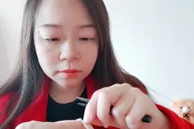 佳莹衣服扣子松了，缝扣子，看上去缝的还不错哦视频封面