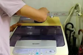 全自动洗衣机不能进水，一般有2个原因，看完你也是老师傅视频封面