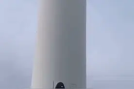 原来风车里面也有自动升降机 新能源