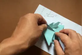 中国首架舰载机歼15飞鲨手工折纸，比对法折纸，保证你从没见过。视频封面