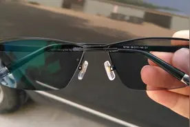 详细讲解变色镜片的原理和对眼睛的好坏，不小心透露了行业内幕！