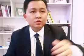 12岁小孩从西班牙回国飞行中一口水都没喝他们都很勇敢视频封面