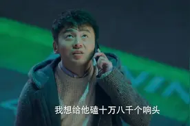 男子表白女孩，表白方式与众不同，妹子很感动