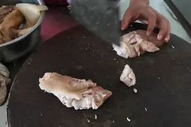 这么剁猪蹄不费力，还可以剁得小块视频封面