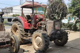 拖拉机倒挡异响，阿滨果断拆开，十几个档位的变速箱原来是这样视频封面