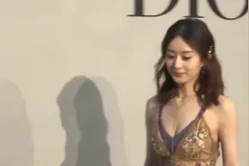 赵丽颖私生活混乱，孩子不是冯绍峰的？家人称在收集证据，法庭见视频封面