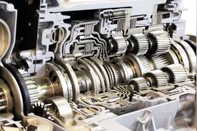 AT AMT CVT三款变速箱有什么区别？视频封面